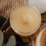 Peeling do ciała bez tajemnic: jak często go robić, by skóra była gładka i zdrowa?