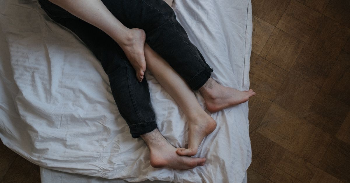 Miłość ponad etykietami: jak budować związek, gdy macie różne orientacje seksualne?